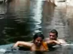 Pornó videó egy barn ...